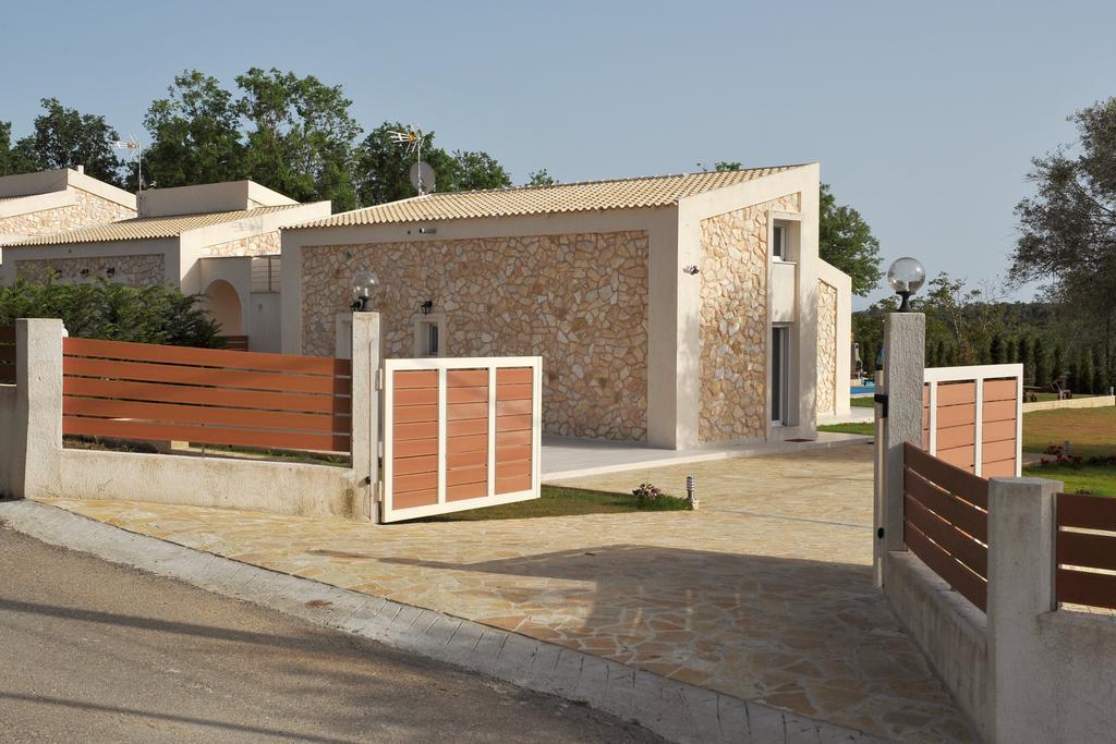 Villa Poulades Gouvia Pokoj fotografie