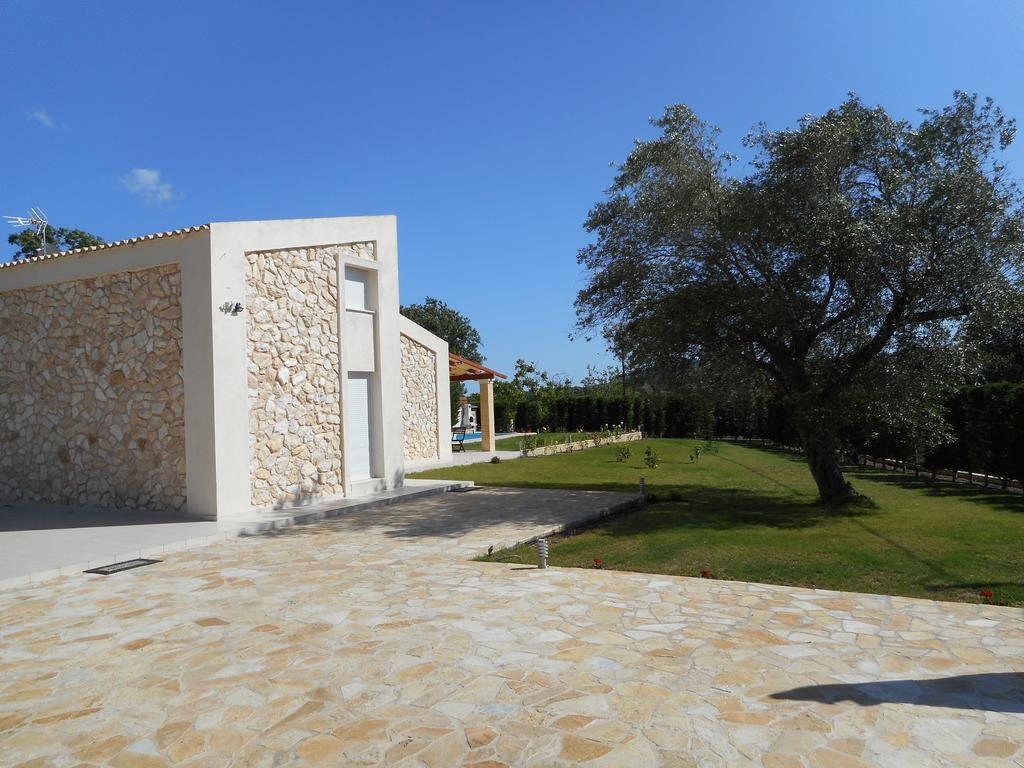 Villa Poulades Gouvia Exteriér fotografie