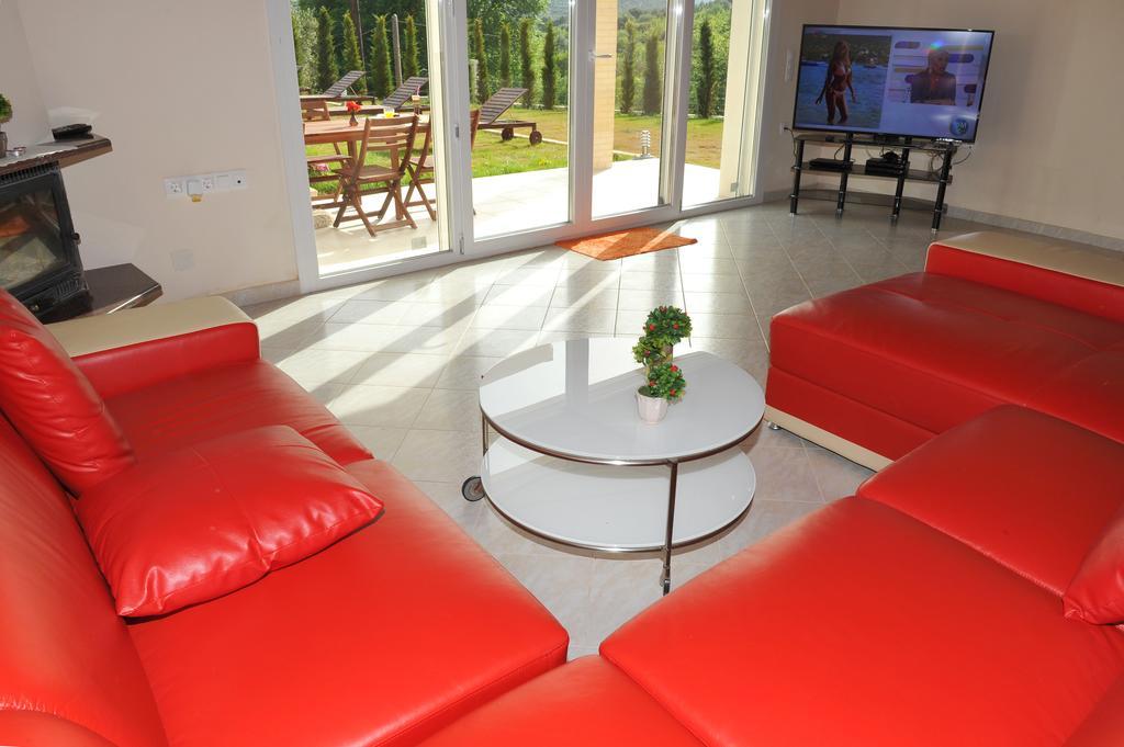 Villa Poulades Gouvia Exteriér fotografie
